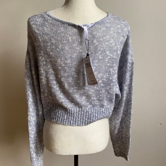 BCBGENERATION New Cropped Metallic Blue Twist Knot - Picture 5 of 7